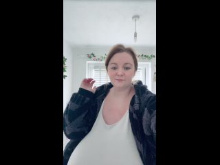 chlozee: white shirt tits shaking and clapping